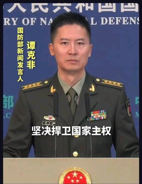 黄国昌这几天可真是“火出圈”了——跑去日本跟那些反华势力勾搭上，结果被咱们这边直