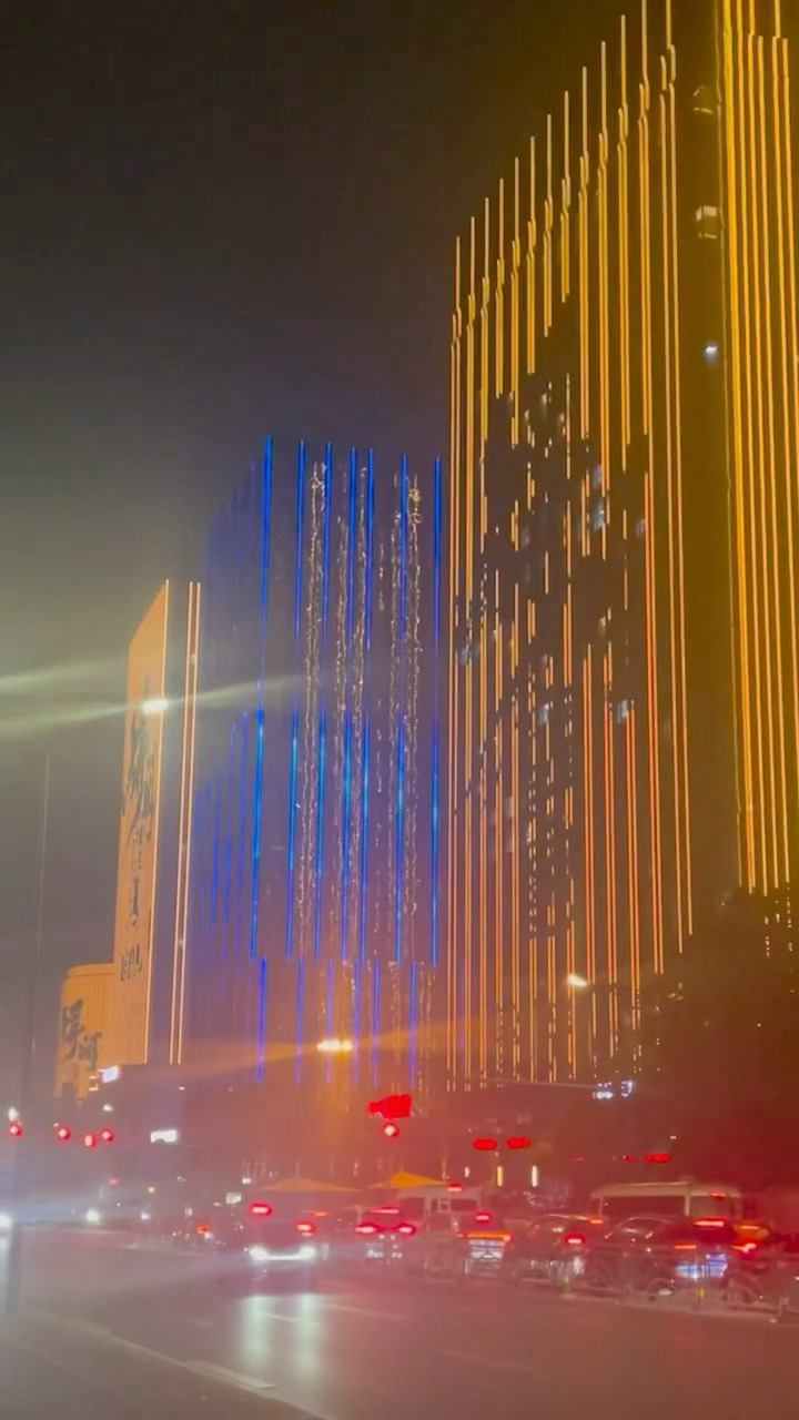 肖战《得闲谨制》宜昌超大地广，好大好震撼！！