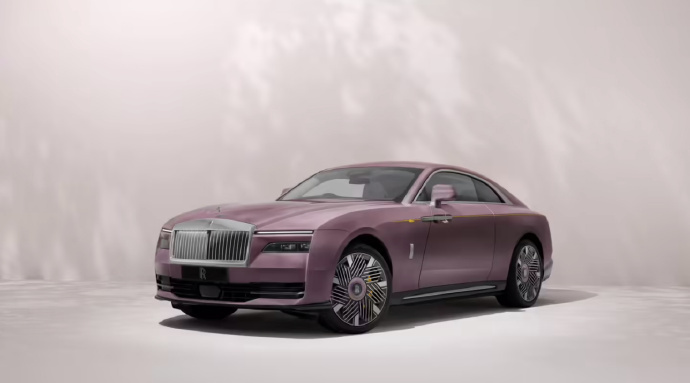 劳斯莱斯闪灵推出特别版 8月27日消息，据外媒Carscoops今日报道，劳斯莱