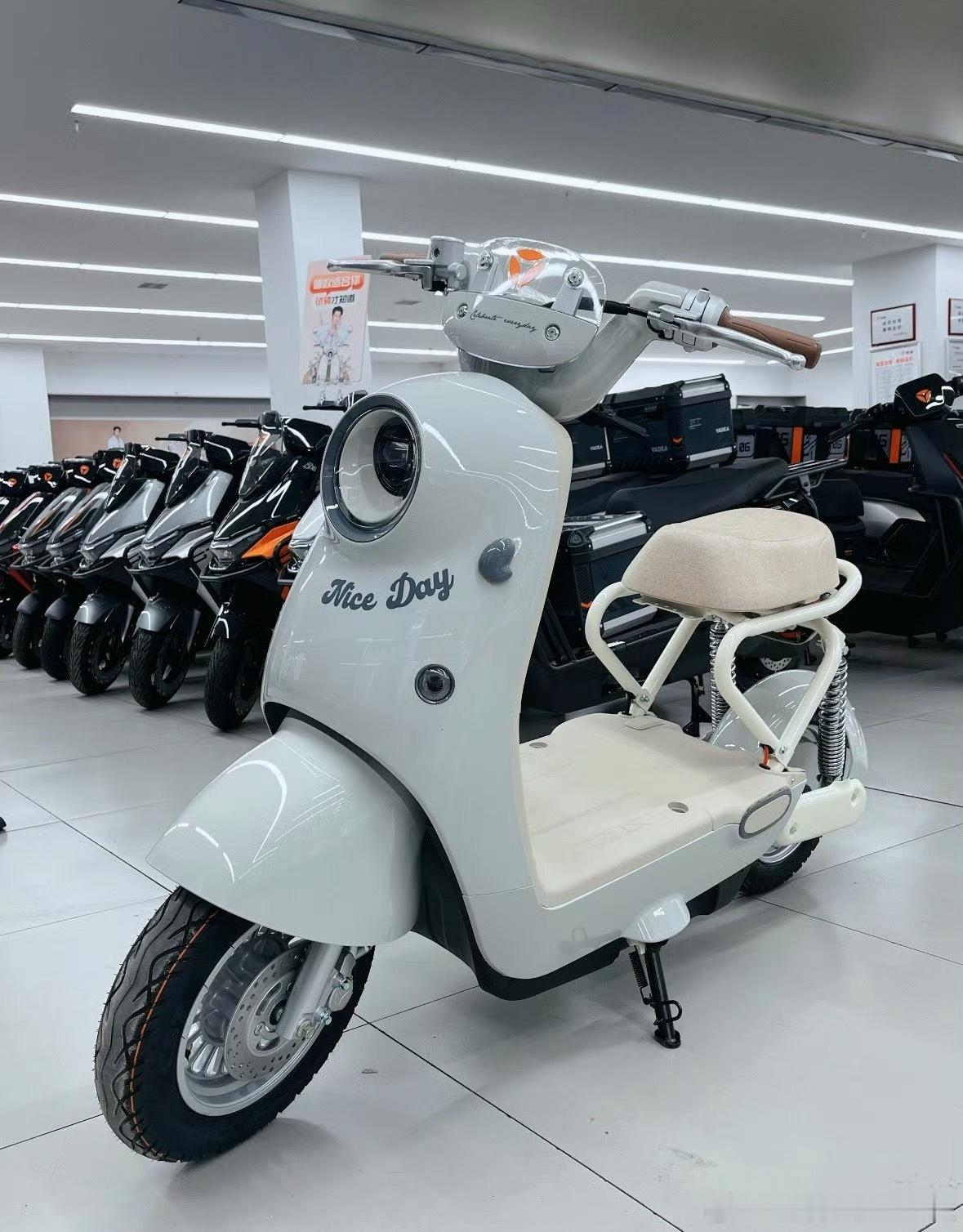 雅迪电动车致歉如“不能带小孩”、“缺乏储物空间”等都不是新国标的规定就是对执行要