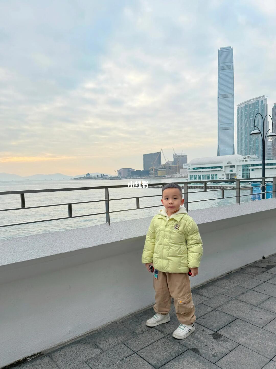 夫妻间不要贬低孩子，孩子都记在心里