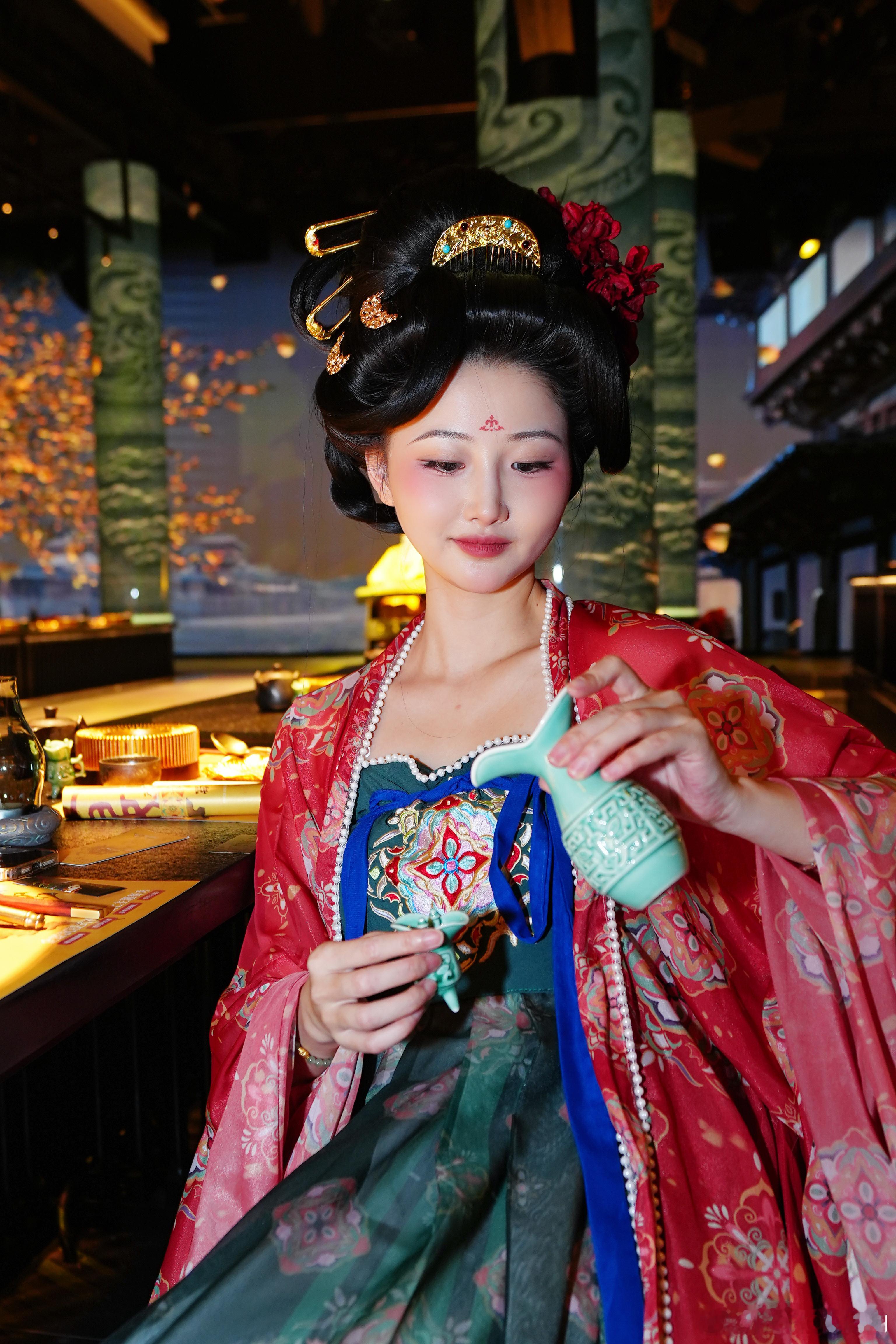 最近的流水账PLOG📸古代君王的快乐我悟了！不亏是大上海😁带着酒酒去新天地工