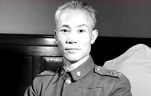 1930年底，蒋介石和宋美龄在官邸安排了一场"偶遇"。男方是陈诚，刚从日本参观秋