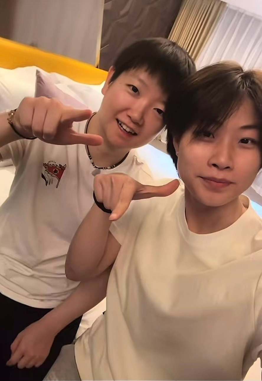 幸福请降临在咪的手心🤲🏻🥺 