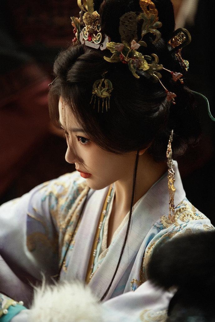 孔雪儿孔雪儿终于不演小白花了孔雪儿戏路真的很宽广呀，要给我们带来昭阳公主角色，也