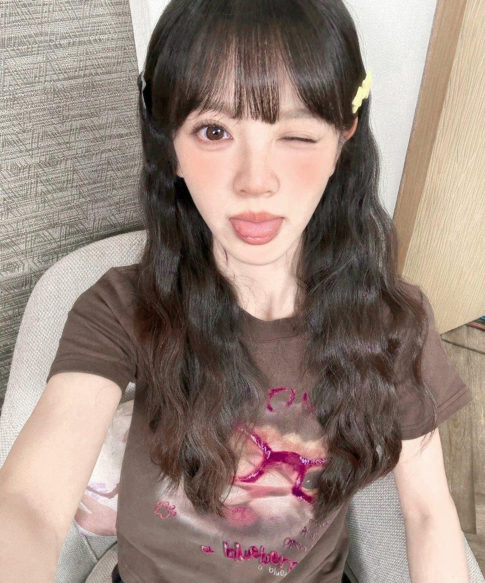看到导演疯狂夸田曦薇
只能说他命真好

拍《低智商犯罪》的时候田曦薇虽然有代表作