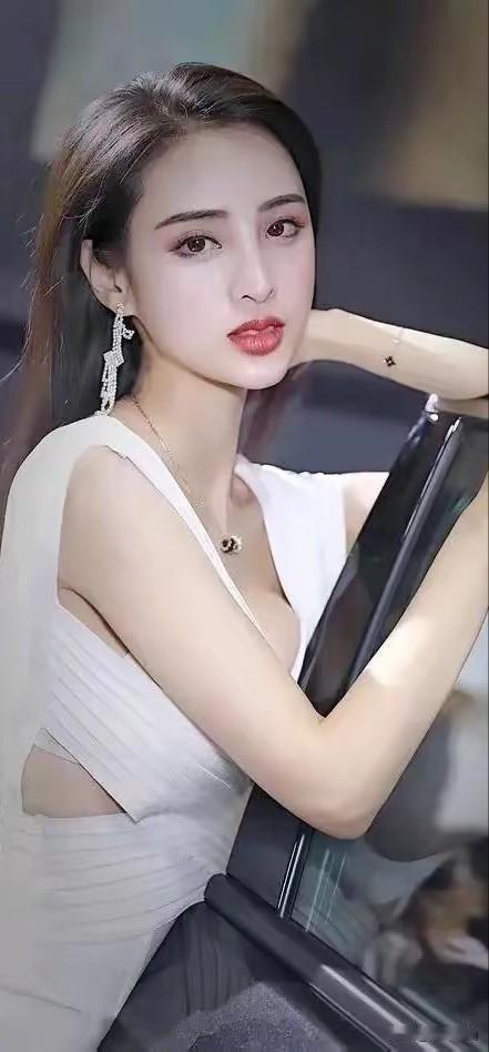 男女之间心照不宣的暗规则，
你看懂的有几条：

1、有过肌肤之亲的两个人，断联再