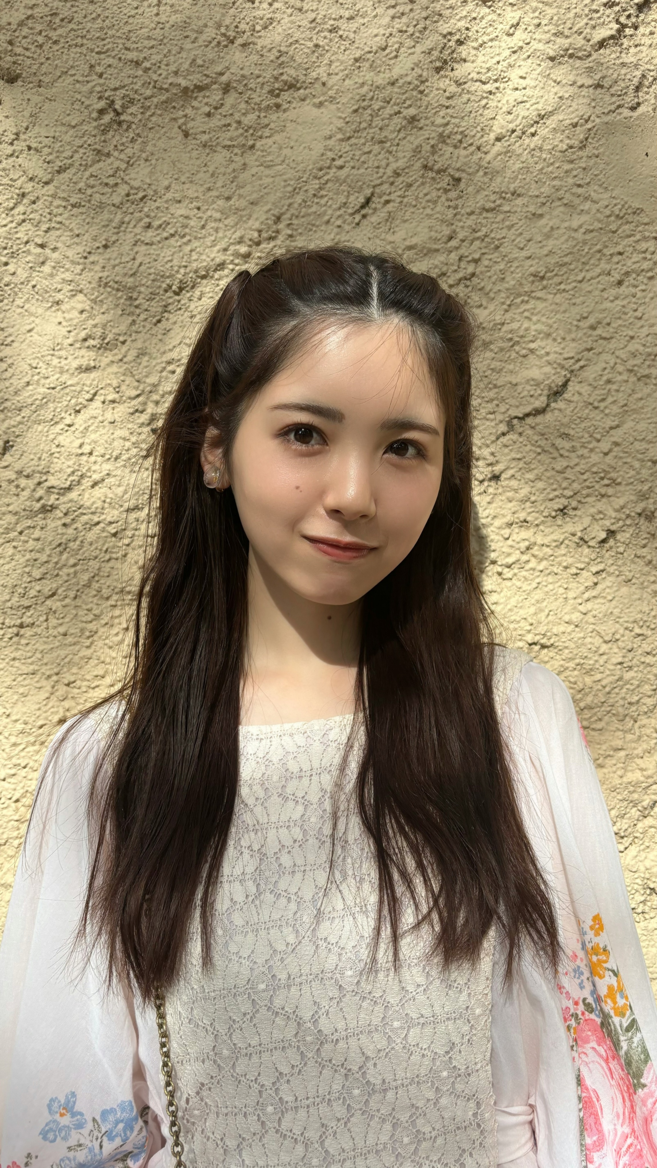筒井あやめ1st写真集感情の隙間 ​​​ ​​​