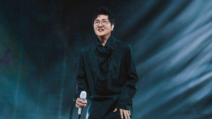#孙楠 真拯救##好声音真直播# 好声音的直播中，孙楠的《拯救》仿佛让人们穿越到