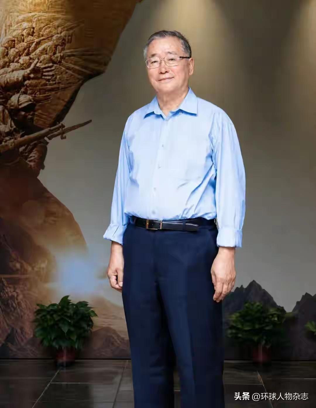 开国上将李克农，堪称传奇人物，他是开国上将中唯一没打过仗的人。他与钱壮飞、胡底并