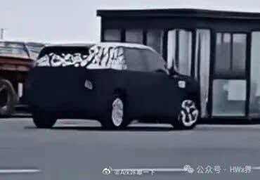 疑似尊界MPV和尊界SUV