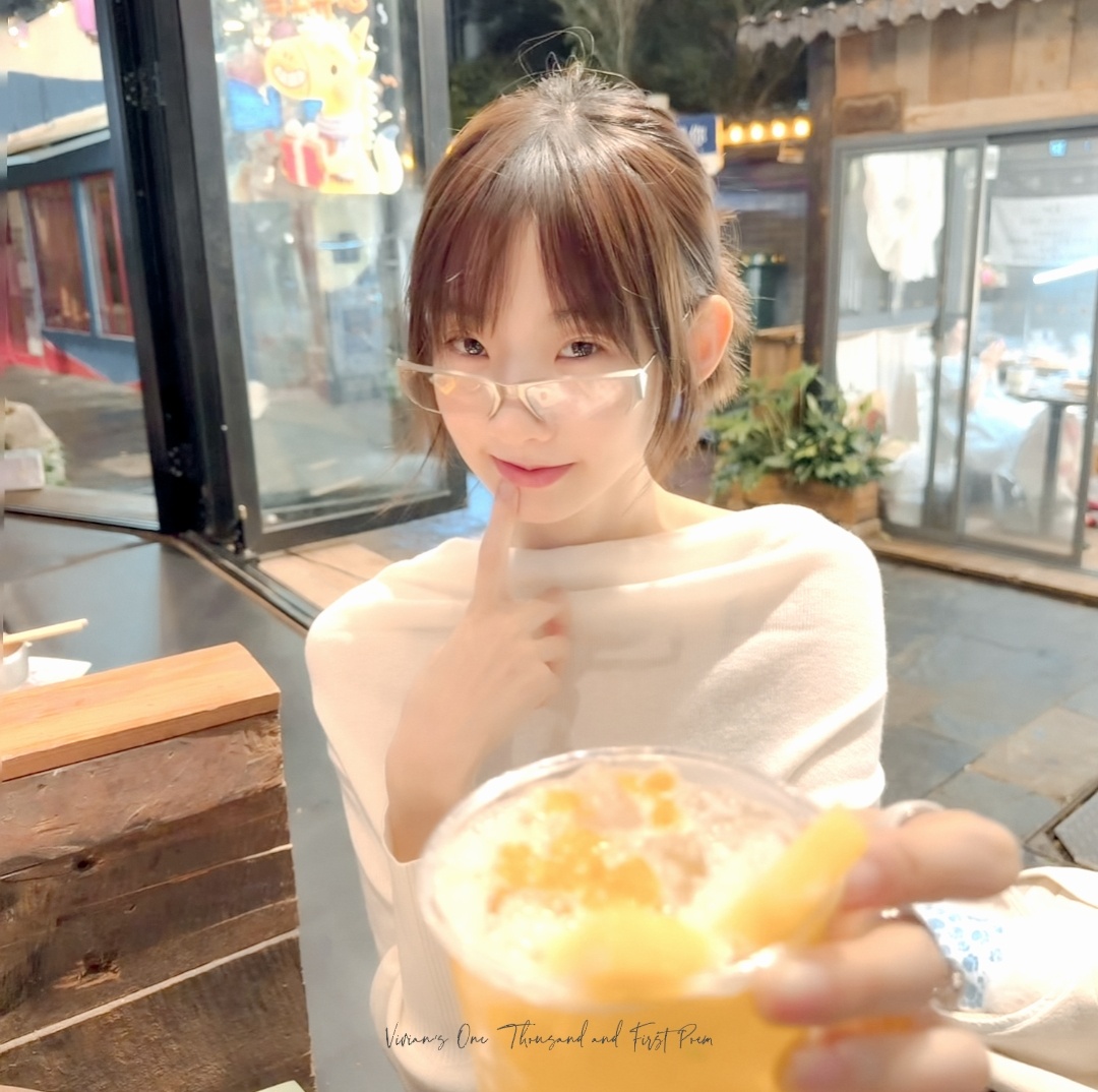 吃货人格顶号中青年演员张艺凡 ​​​