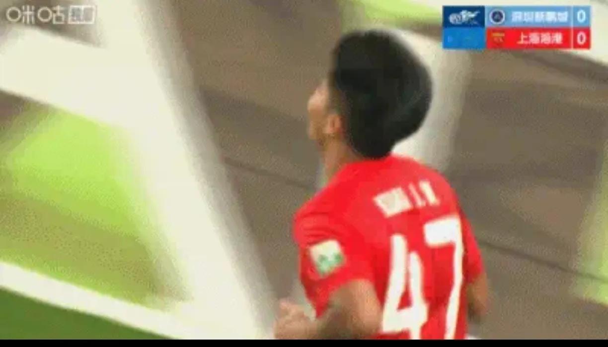千呼万唤！蒯纪闻中超首球终于来了！武磊传出个喂饼球！蒯纪闻推空门！得手！
蒯纪闻
