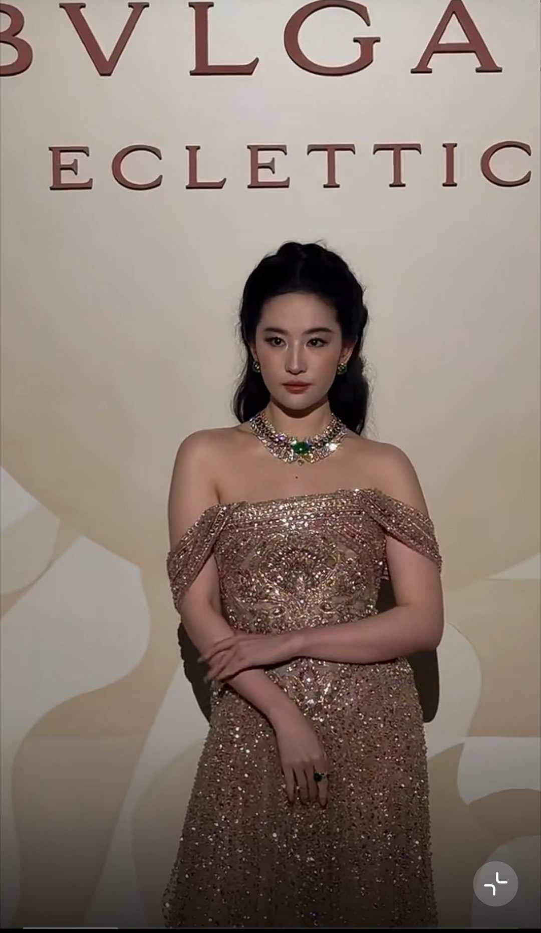 灯光暗点，刘亦菲越来越立体，美美美[送花花] ​​​