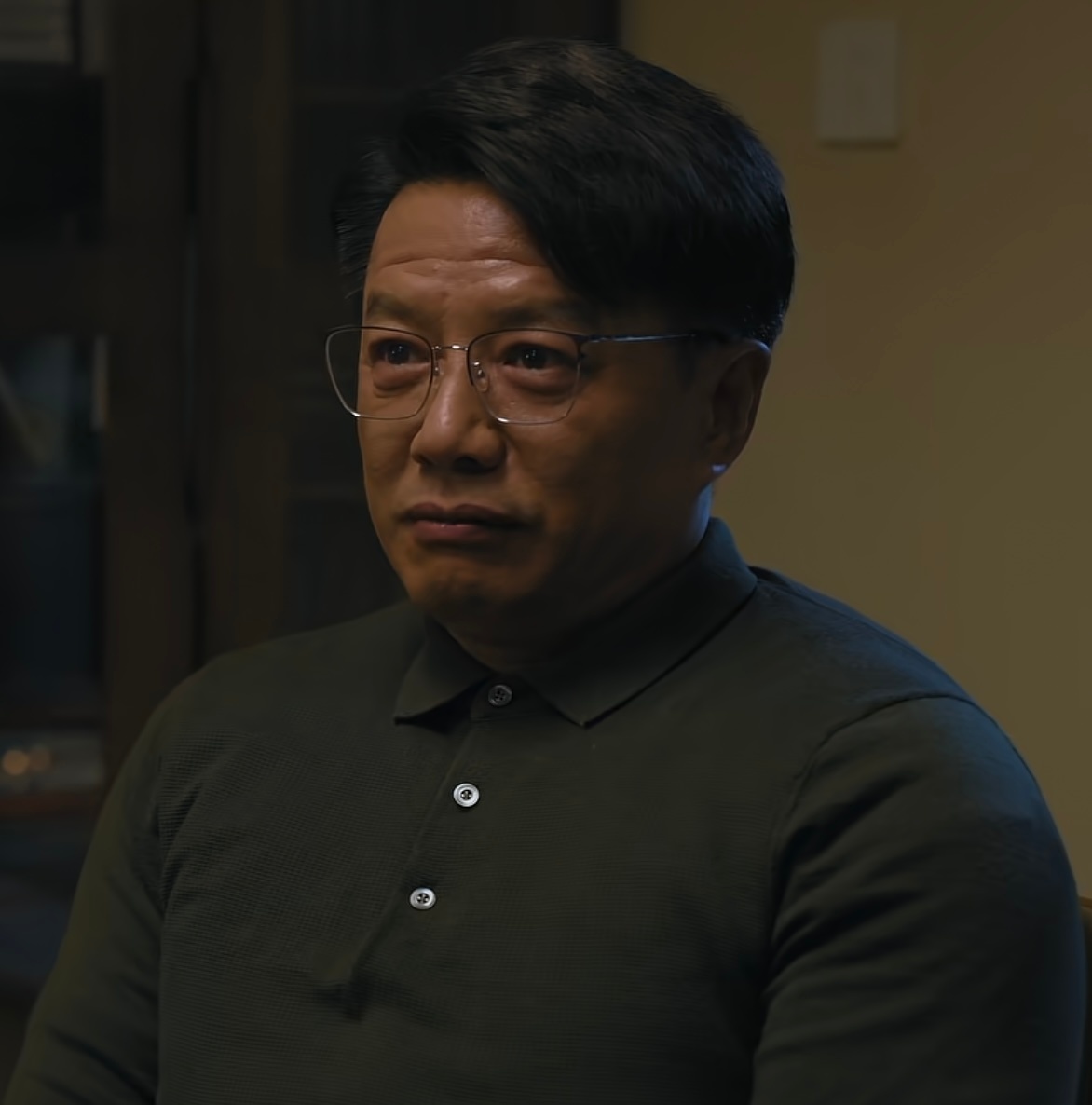 陈老师都对谭彦无语了季敏依然无语考谭还是执迷不悟啊真欠揍啊