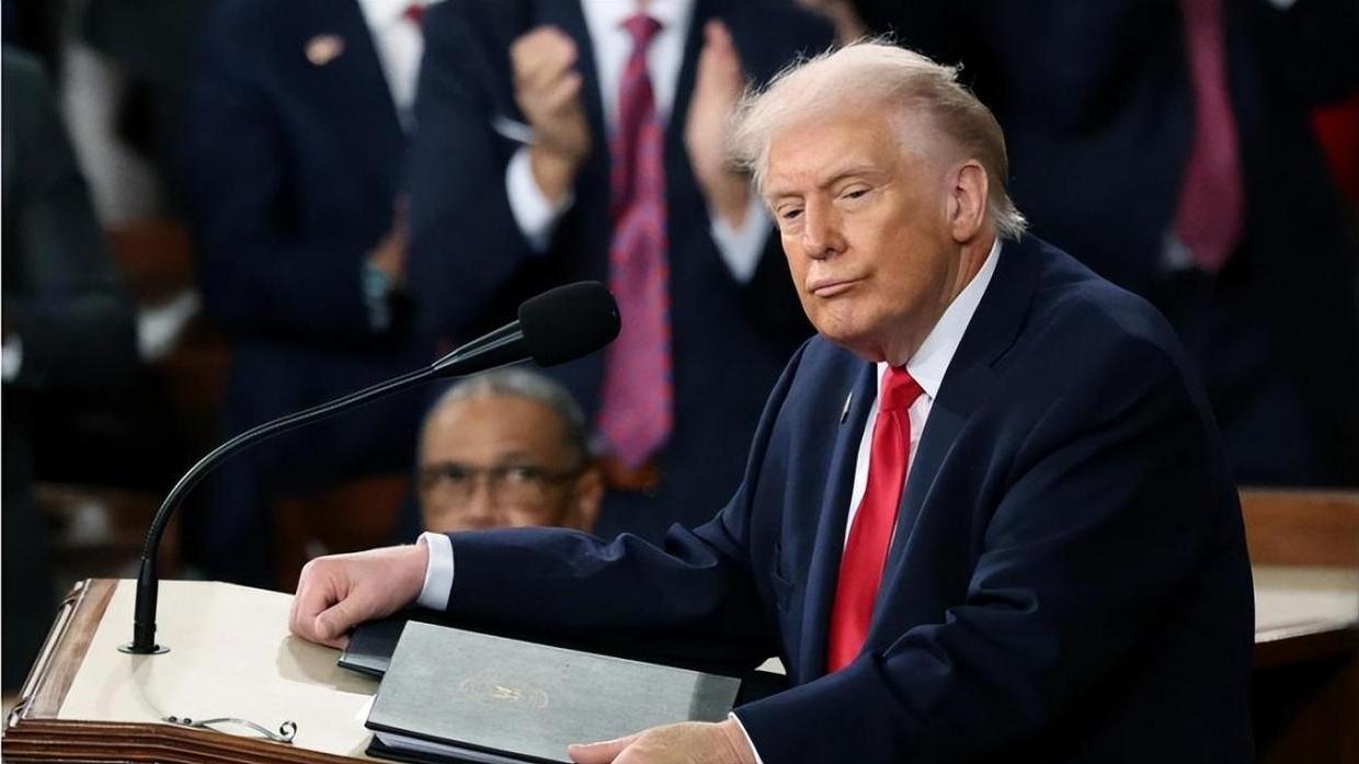 骑虎难下！伊朗高超音速导弹出手，特朗普彻底陷入僵局
 
当地时间2月28日，伊朗