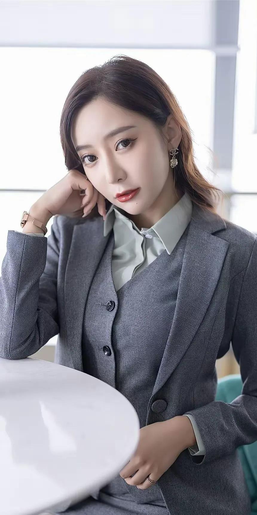 职业装女神，美的不可方物