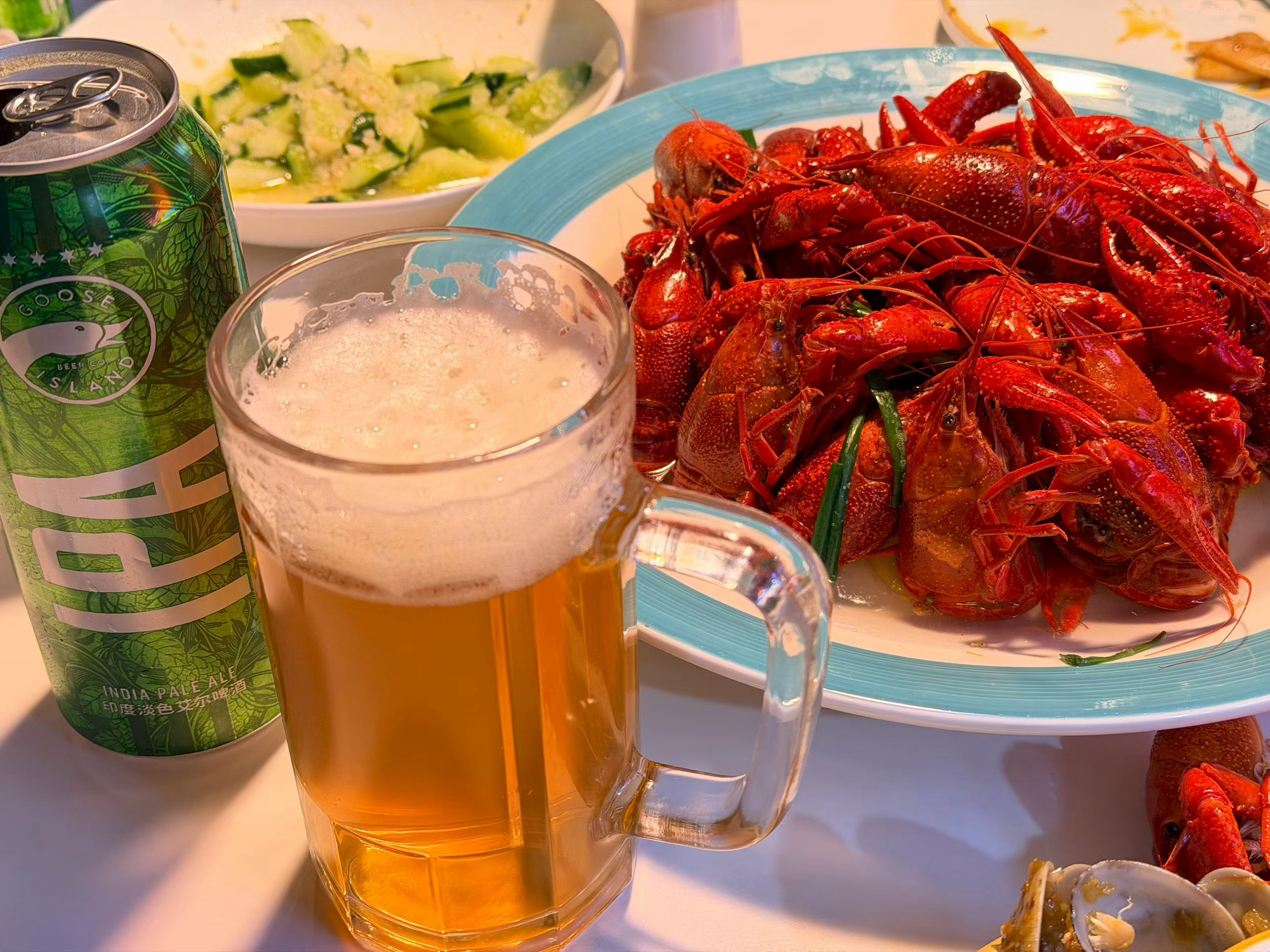 承让了现在的小龙虾有点早但是品质看上去还行…