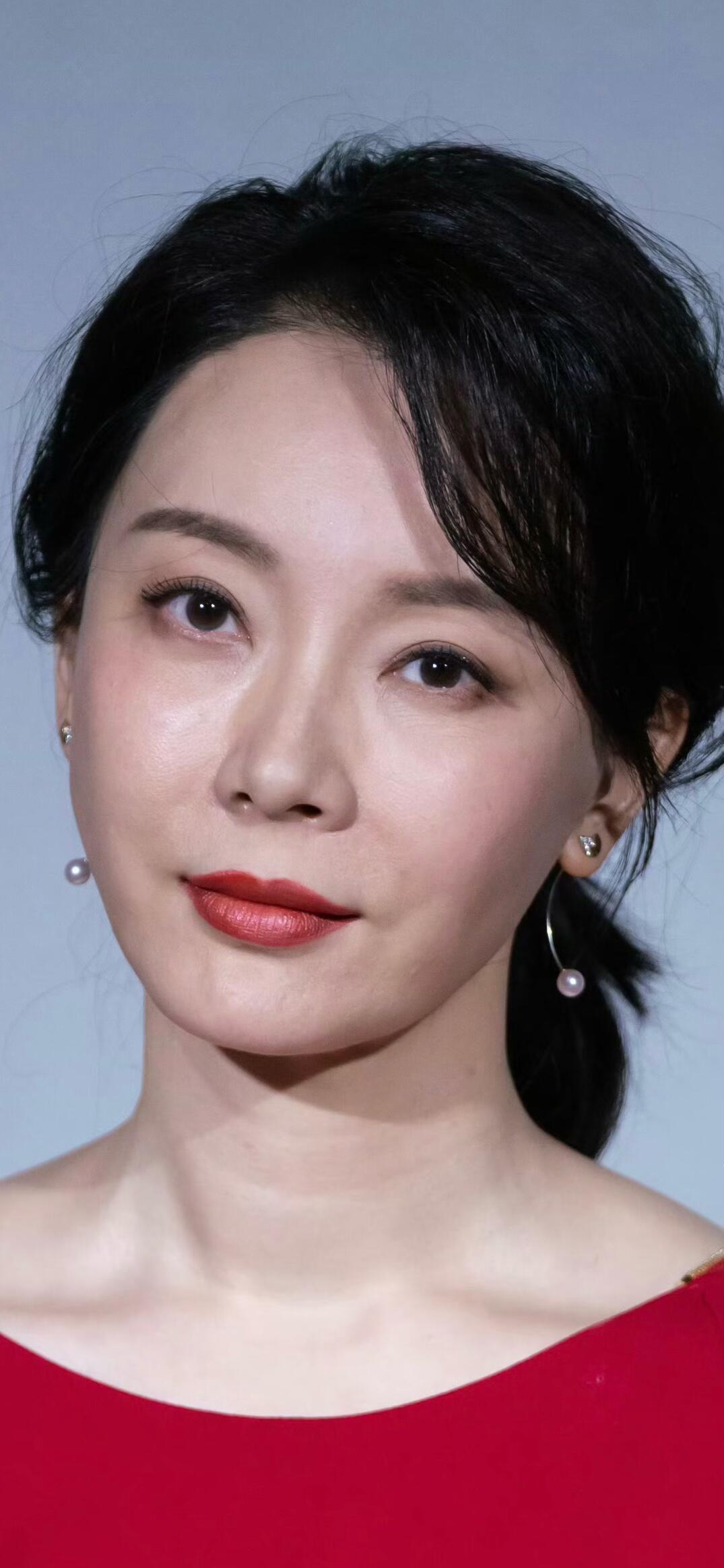 陈数的美学生都扛不住 