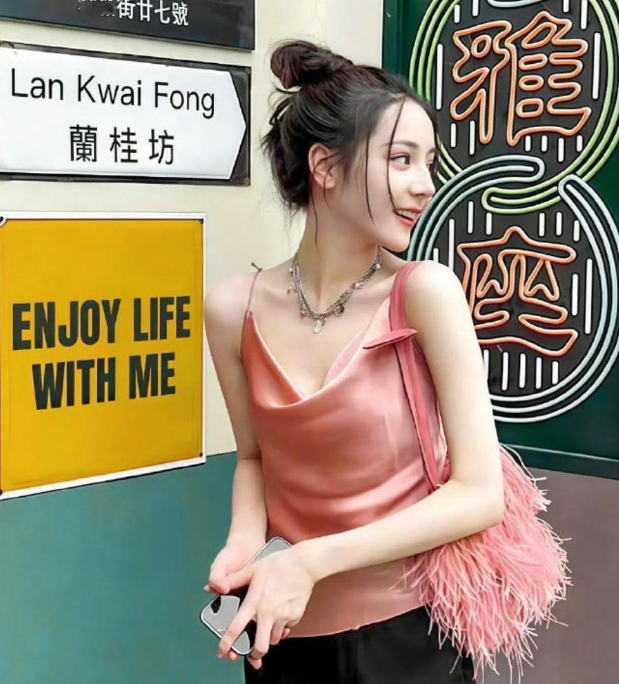 如果这世界上真有奇迹，那只是努力的另一个名字。生命中最难的阶段，不是没有人懂你，