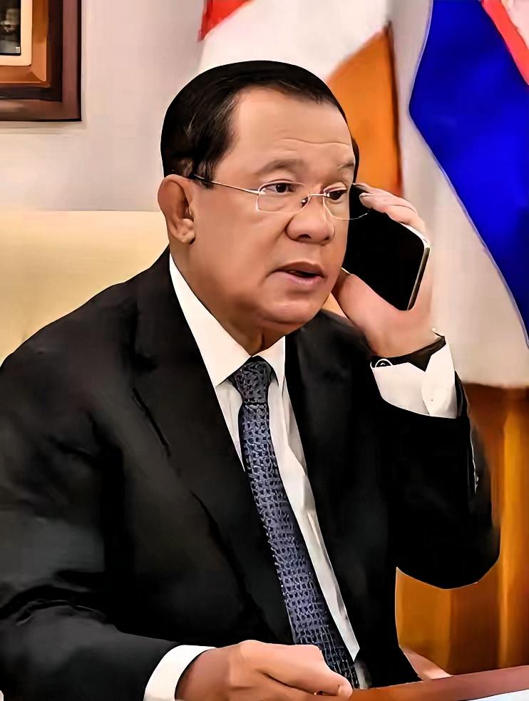 彻底认怂！泰国柬埔寨签署停火协议后，多家外媒披露，柬埔寨方面还向泰国承诺会连手打