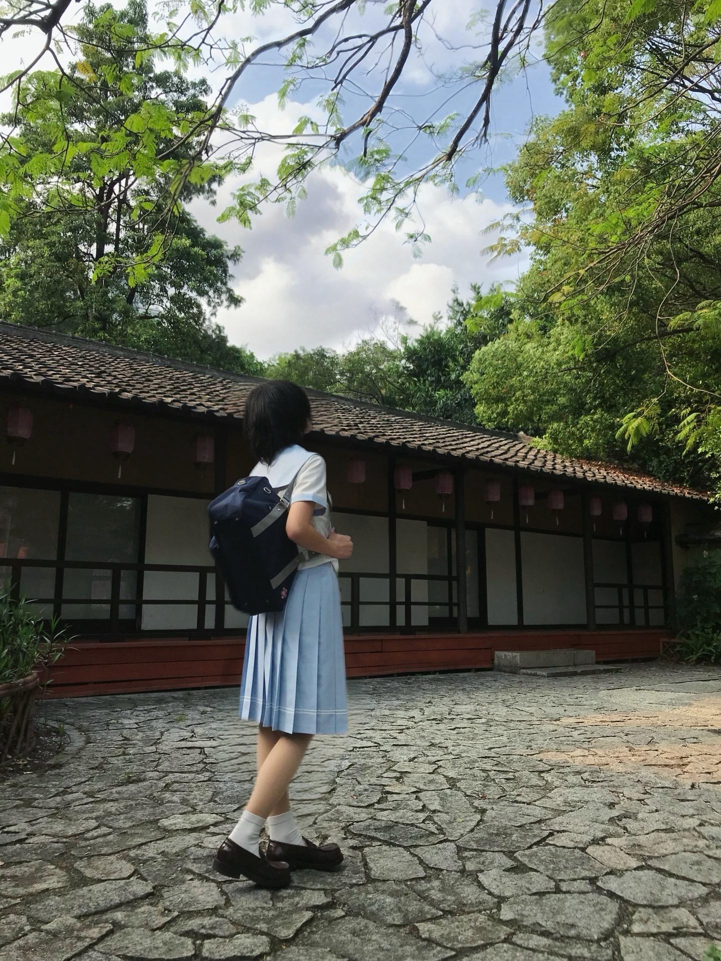 你有无数个夏天。