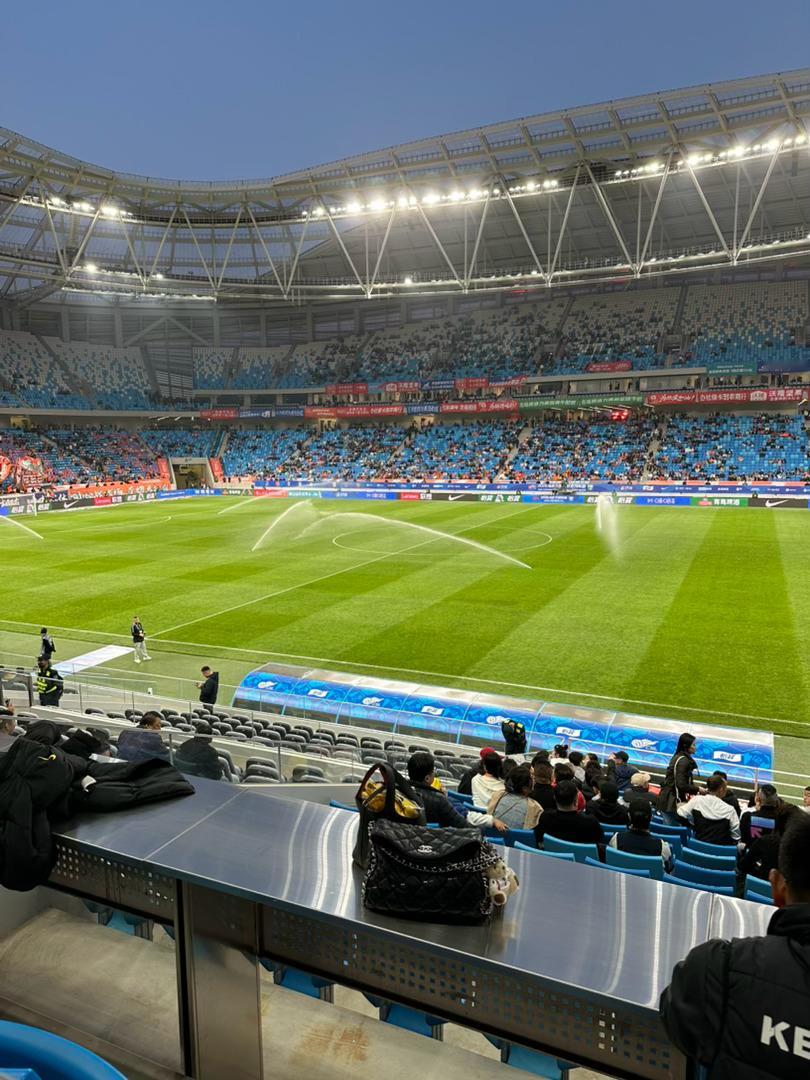 so close！中超最佳观赛球场 中超联赛 青岛海牛vs青岛西海岸 青岛·青岛