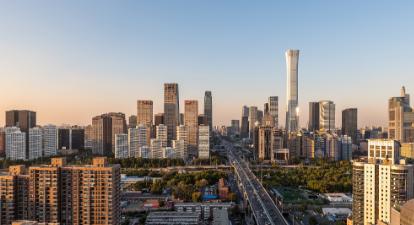 学校在北京市海淀区中关村南大街27号。国家民委、教育部、北京市共建高校。学校前身