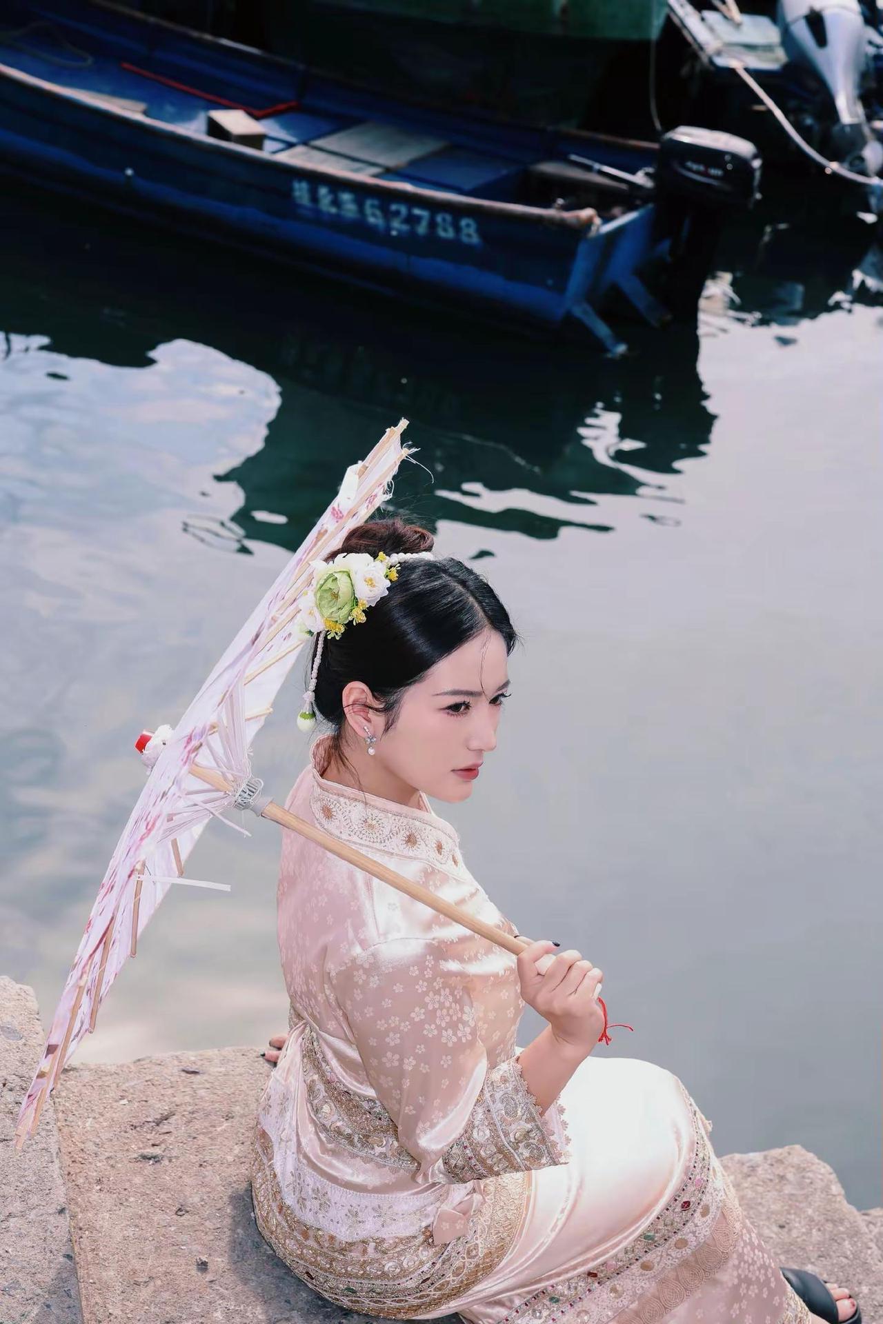 在所有的未来中我只期待我自己娘惹