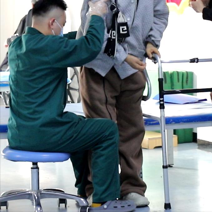 脊髓损伤后能恢复到啥程度？看懂这3点，心里就有底了

很多家属在患者脊髓损伤后，