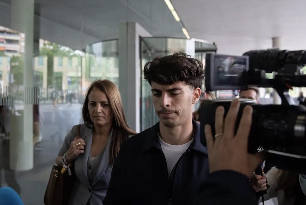 根据包括塞尔电台、阿斯报在内多家西班牙媒体的报道，西班牙检方寻求判处前西班牙人球