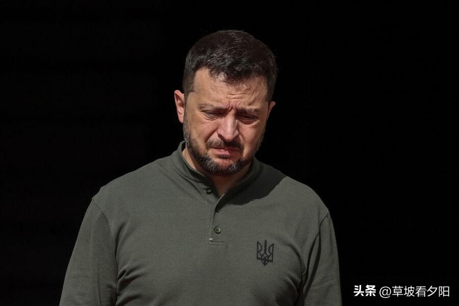 俄罗斯总统新闻秘书佩斯科夫公开催促泽连斯基，明确其仅剩1天时间，必须就从顿巴斯地