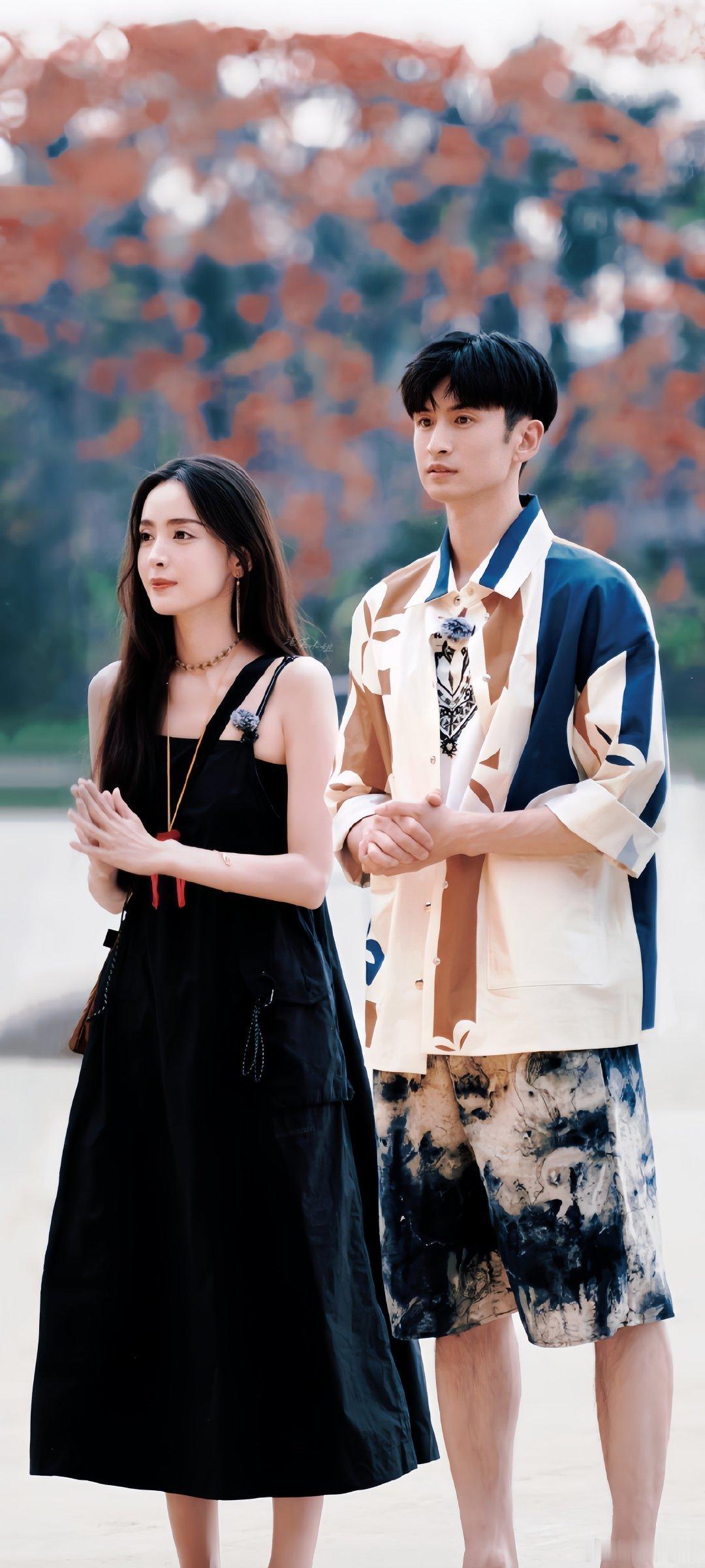 娜扎 张云龙  谁懂啊娜扎和张云龙真的绝配！两位在一起好养眼，呜呜呜呜磕的cp成