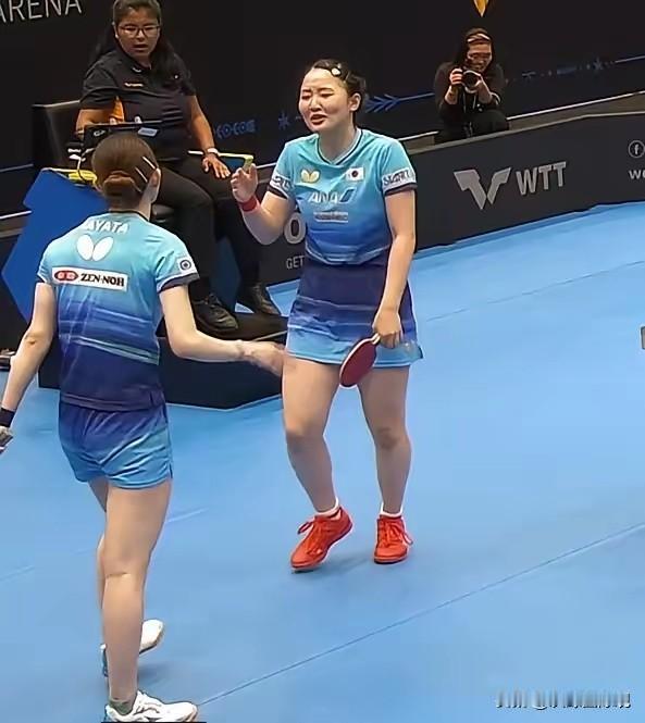 张本美和和早田希娜气场出来啦，越打越轻松了，轻松3比1拿下。

这简直就是老虎不