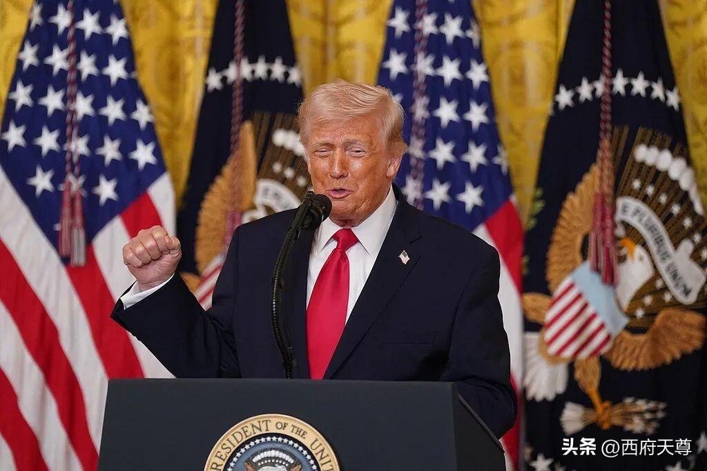 丧心病狂，特朗普居然下令对伊朗石油出口枢纽发动“猛烈空袭”。前几天，我看到美国还