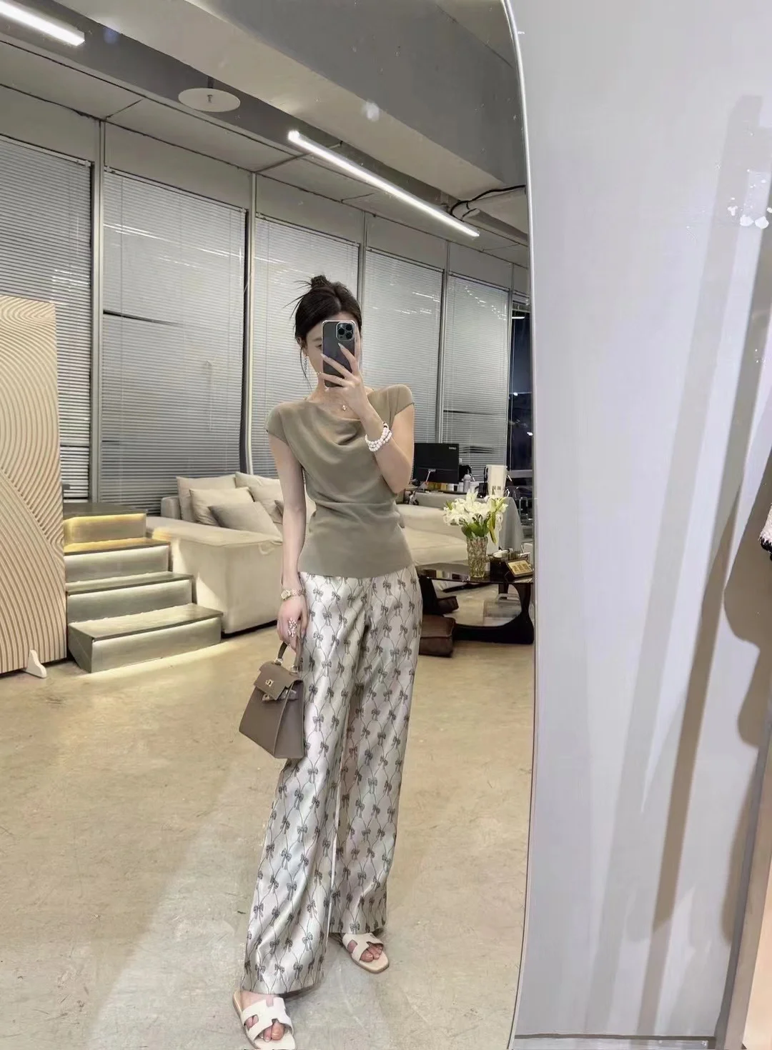 气质女神穿搭 哪套是你的菜～