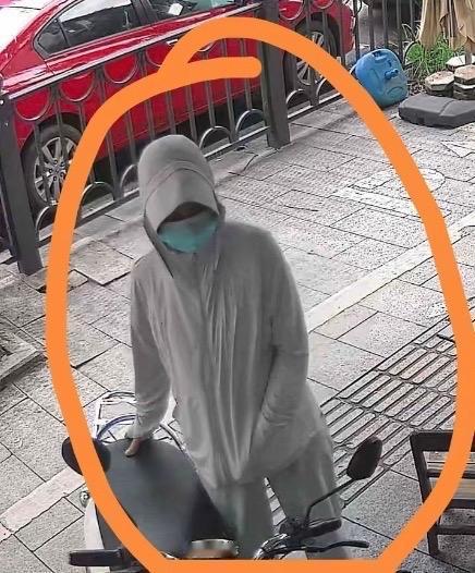 【玉林女子骗取店家信任骗走一份糯米饭】

7月24日，网友爆料称：玉林市城区这位