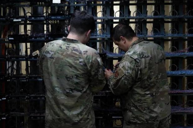 短短两天时间，以色列和伊朗接连放出大招，一边疯狂渗透卧底，一边曝光美军人员隐私，