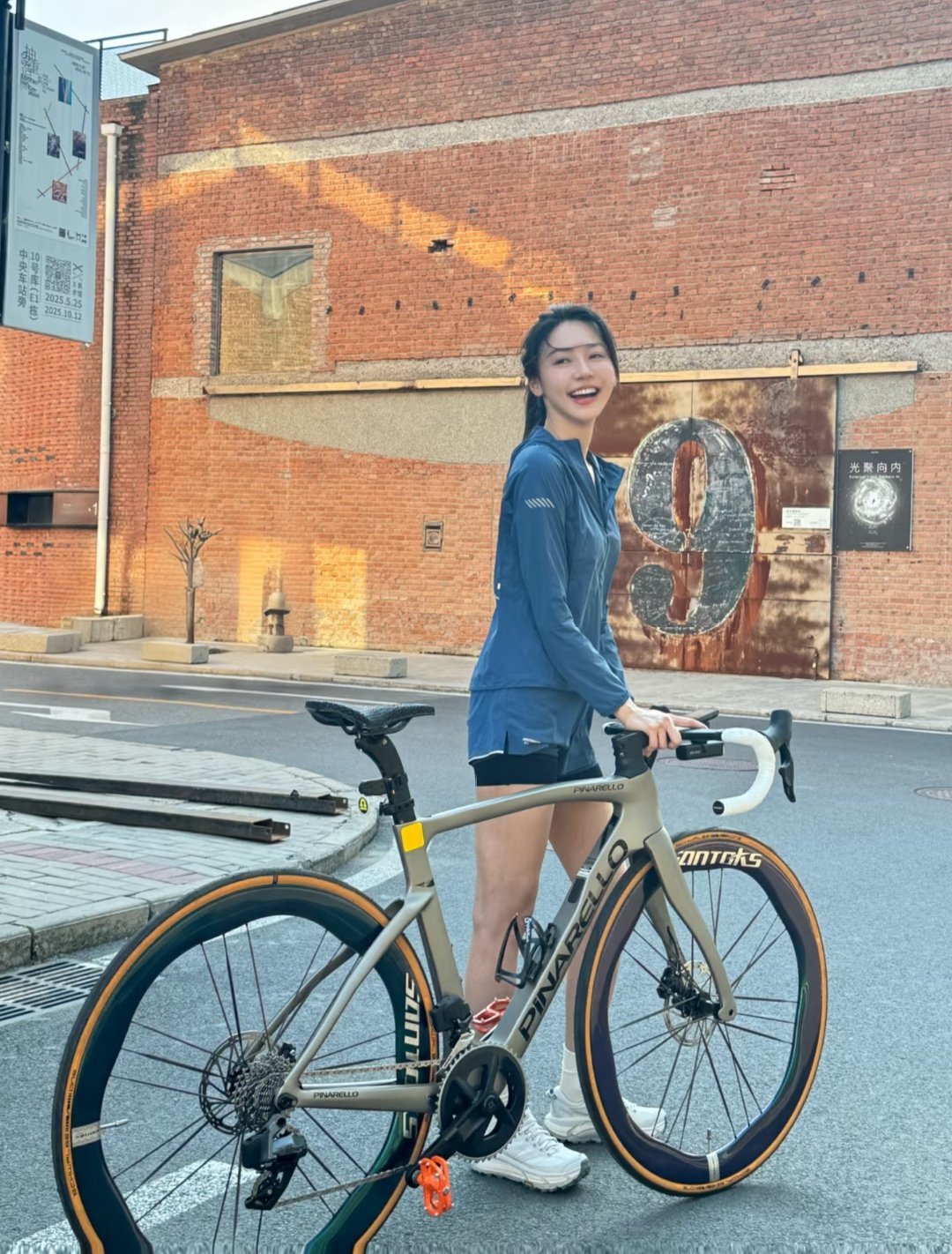 黄梦莹的户外日常～“cycling day，这一刻好鲜活Passion！骑行的时