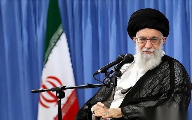 几十年来，美国到处动武，打阿富汗，打伊拉克，打利比亚，打委内瑞拉，打伊朗，却从来