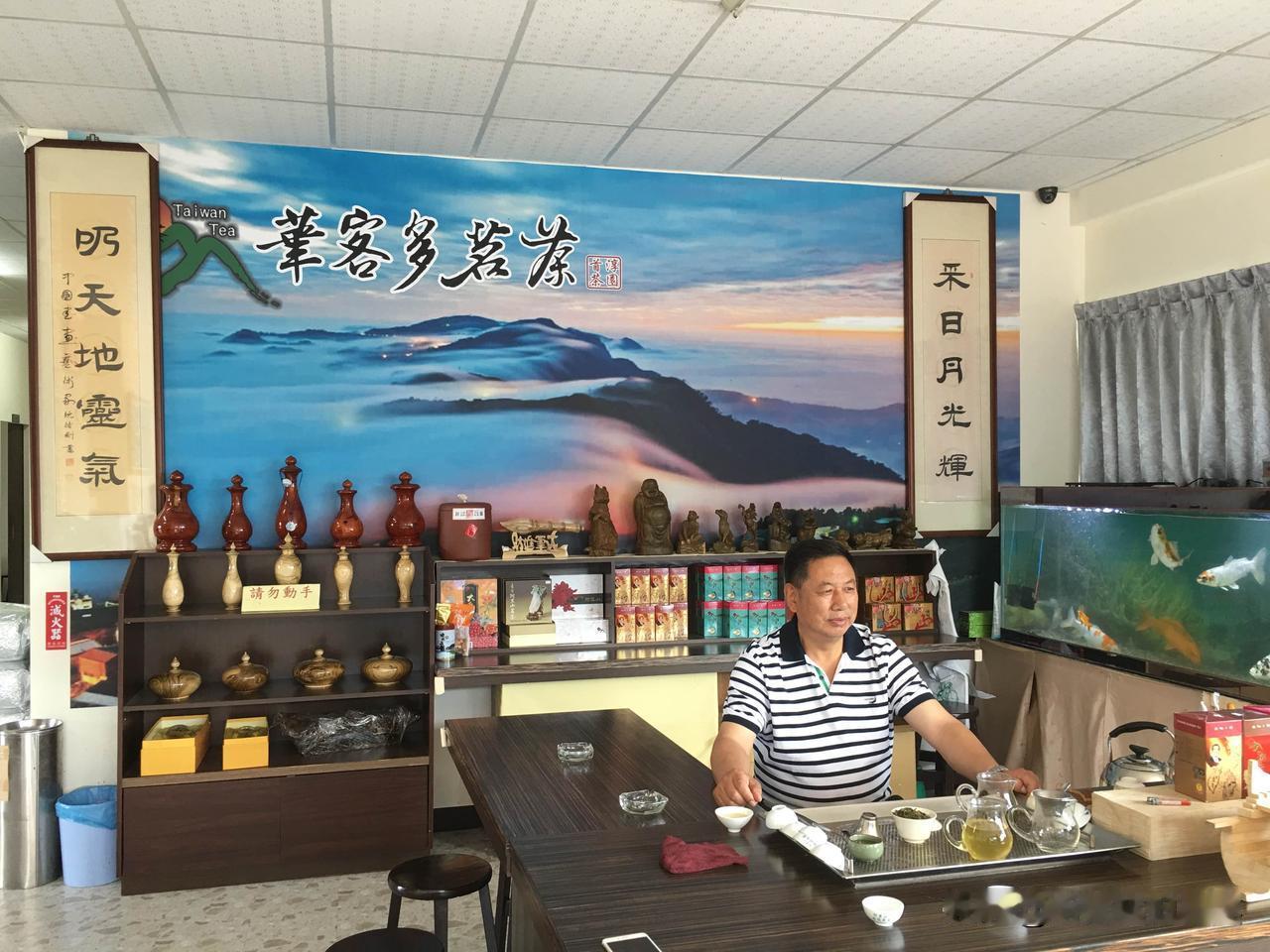 我理想的生活，是日子平淡安稳，身心自在从容。有一份喜欢的事可做，不为生计奔波焦虑