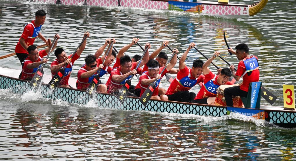 #亚沙会中国队遥遥领先# 第六届亚洲沙滩运动会龙舟比赛收官，中国队斩获6枚金牌中