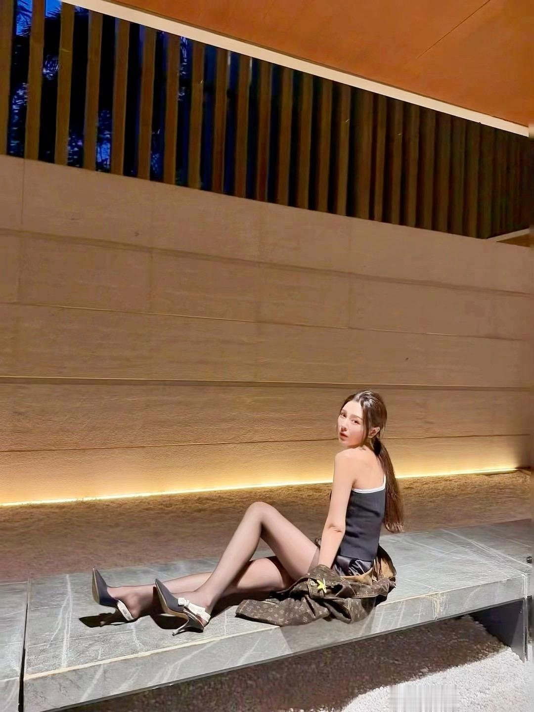 短短的一生 爱什么都不为过 放弃什么都不算错