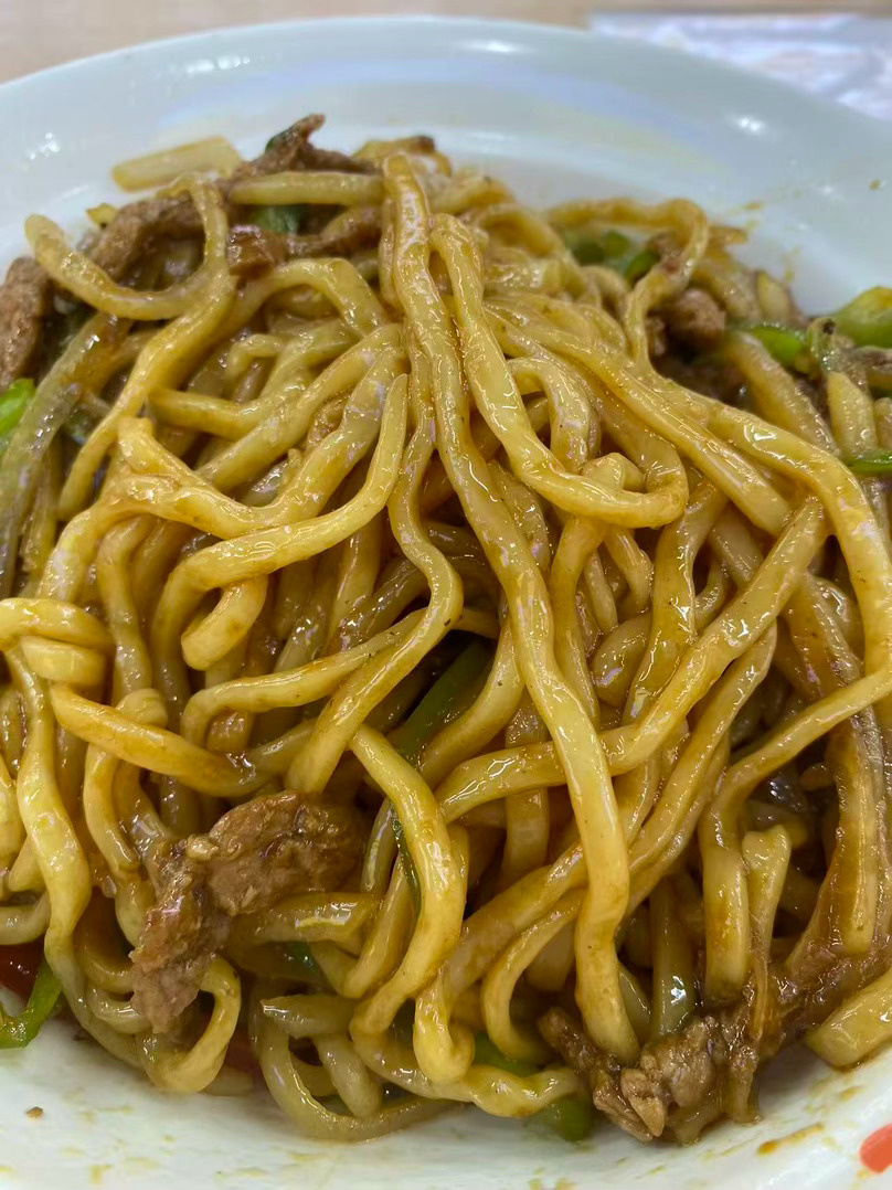 辣椒炒肉拌面～ 