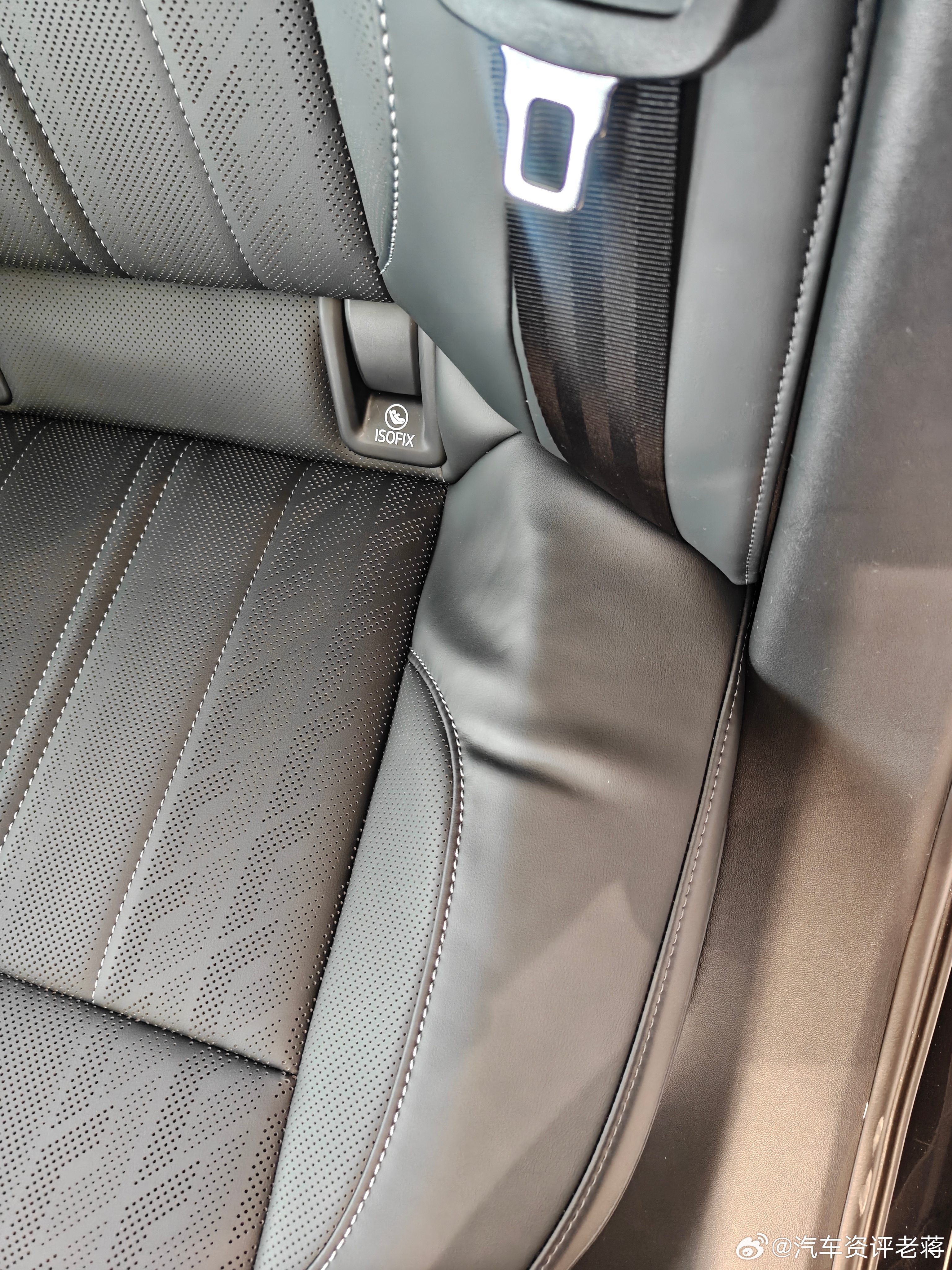 老蒋原创 前段时间抽空体验了奥迪A6L（C9），就写一下感受吧。刚好我也需要开开