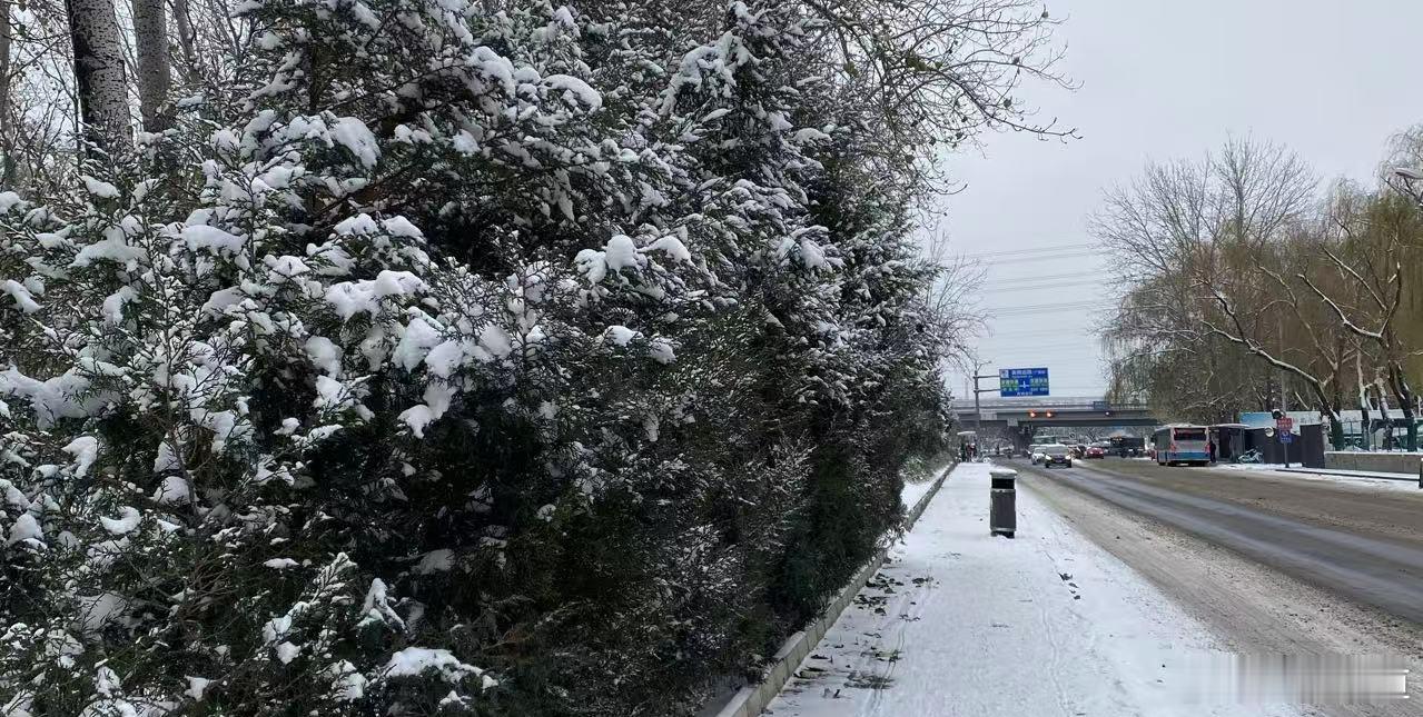 你怎样打发时间，时间就怎样打发你TIME时间在哪里，人生就在哪里。1真正厉害的人