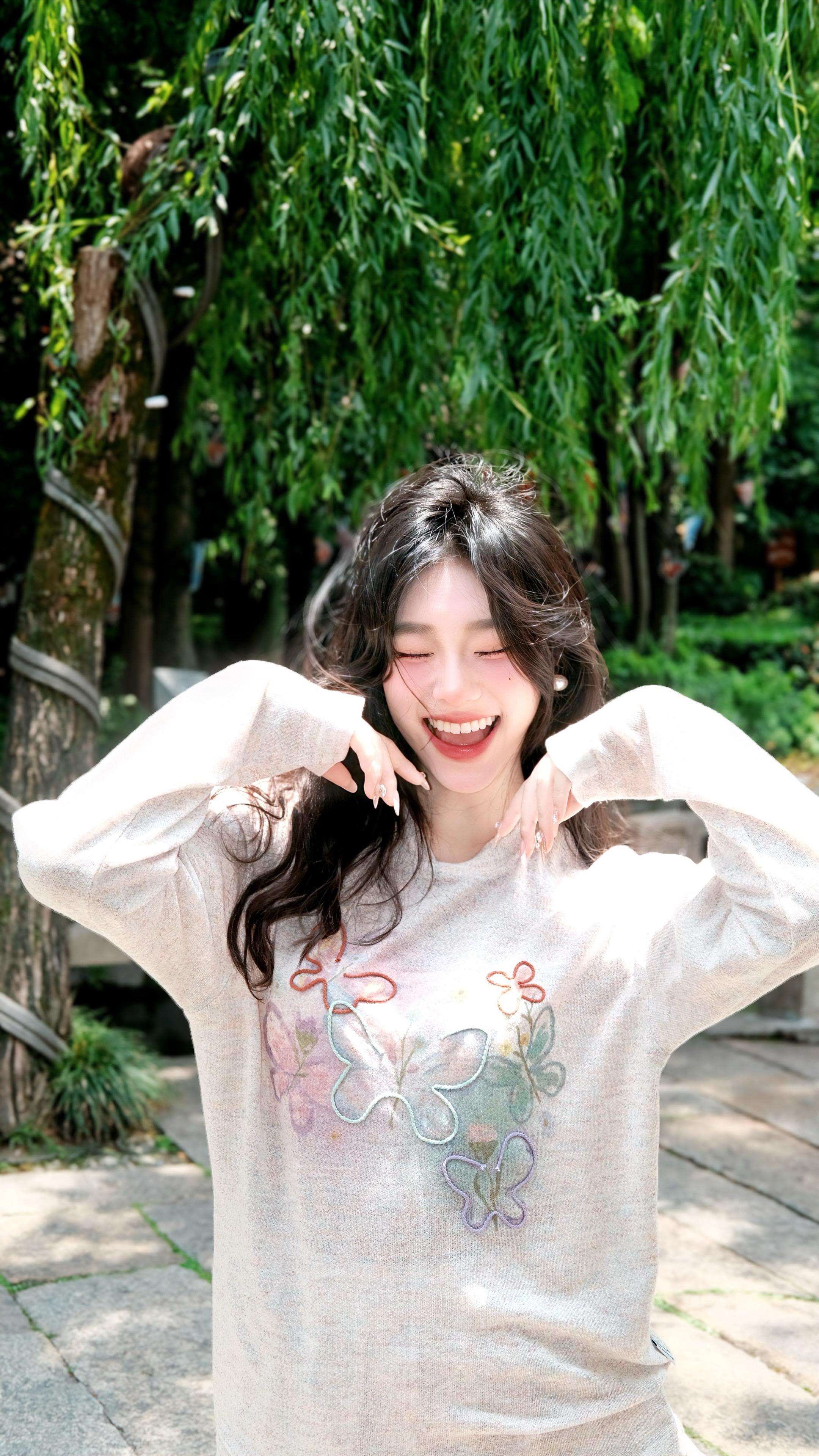 愿为你放下万千的荣华 和你携手走天涯