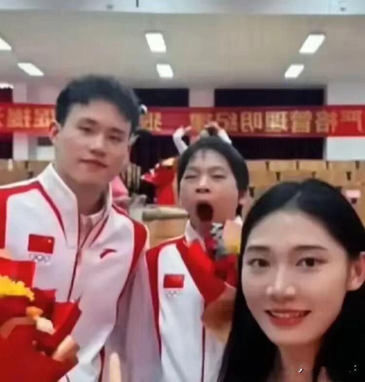 请放过这个17岁的女孩子吧！

奥运结束后，最忙的冠军就是全红婵了。我甚至能根据