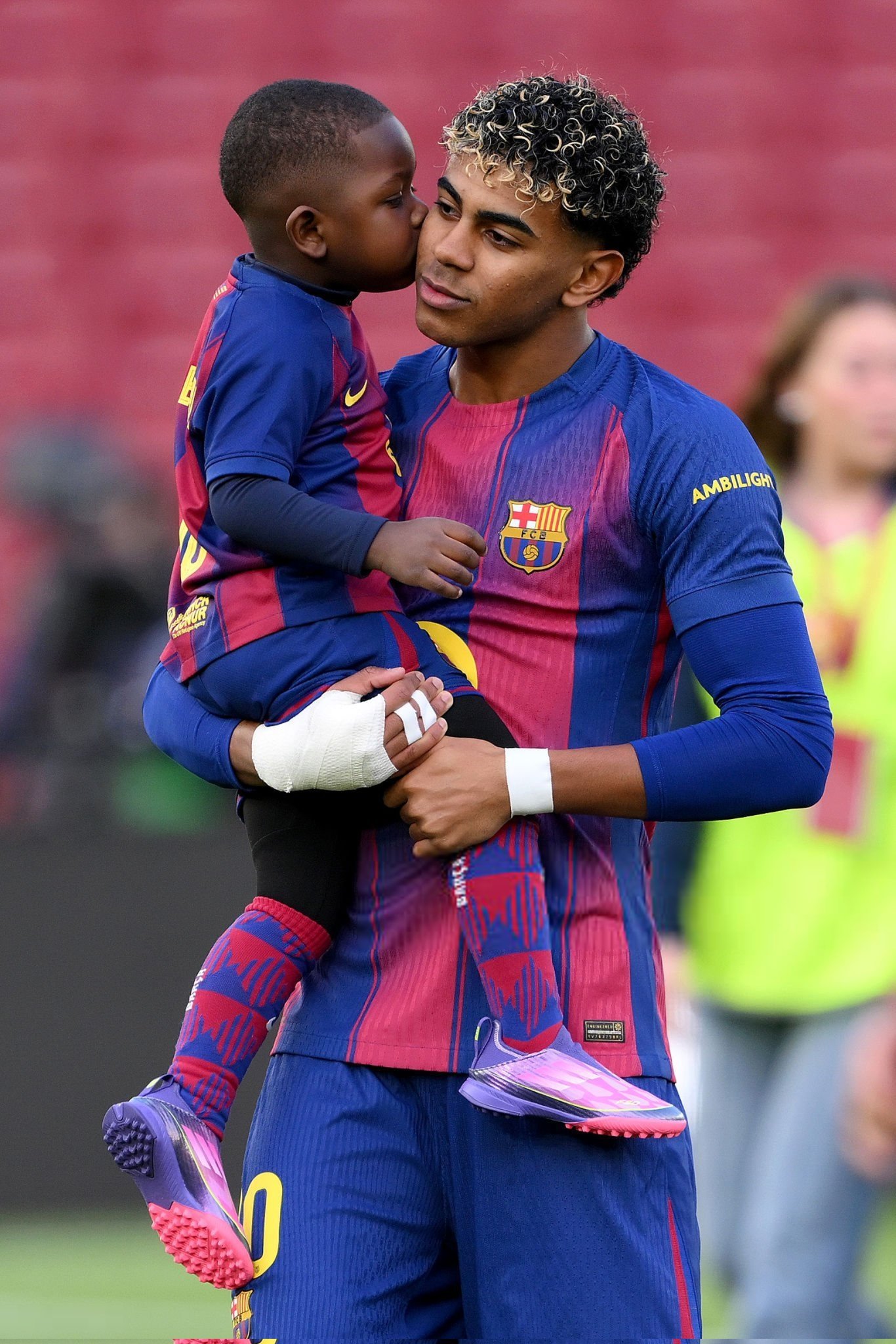 亚马尔和弟弟😍😍😍😍😍😍😍😍😍😍😍巴萨vs奥维耶多巴萨至死