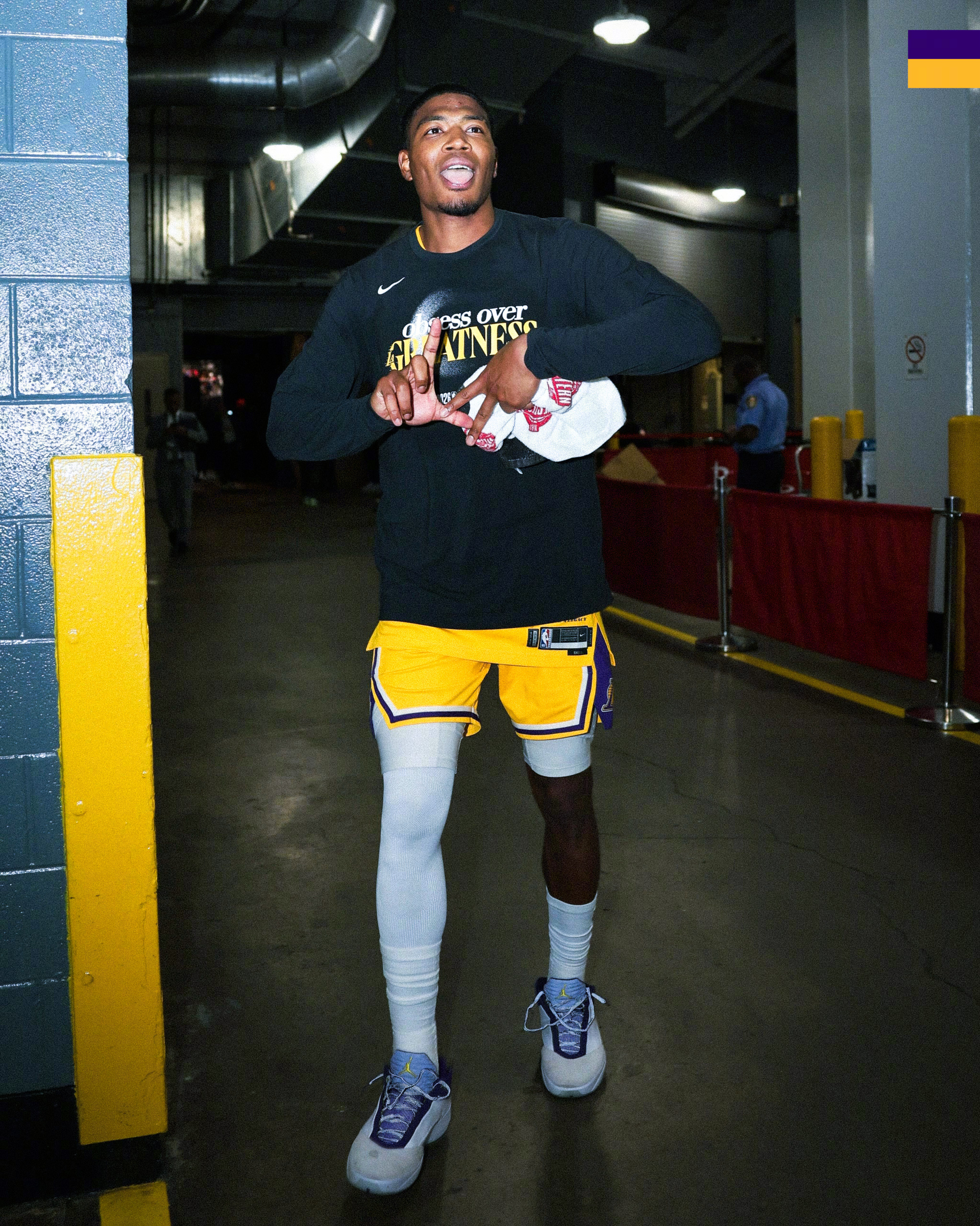 别人都不看好你们，偏偏你们最争气洛杉矶湖人 湖人4比2淘汰火箭 NBA季后赛 痴